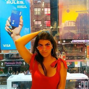 Meet your Posher, Nayara